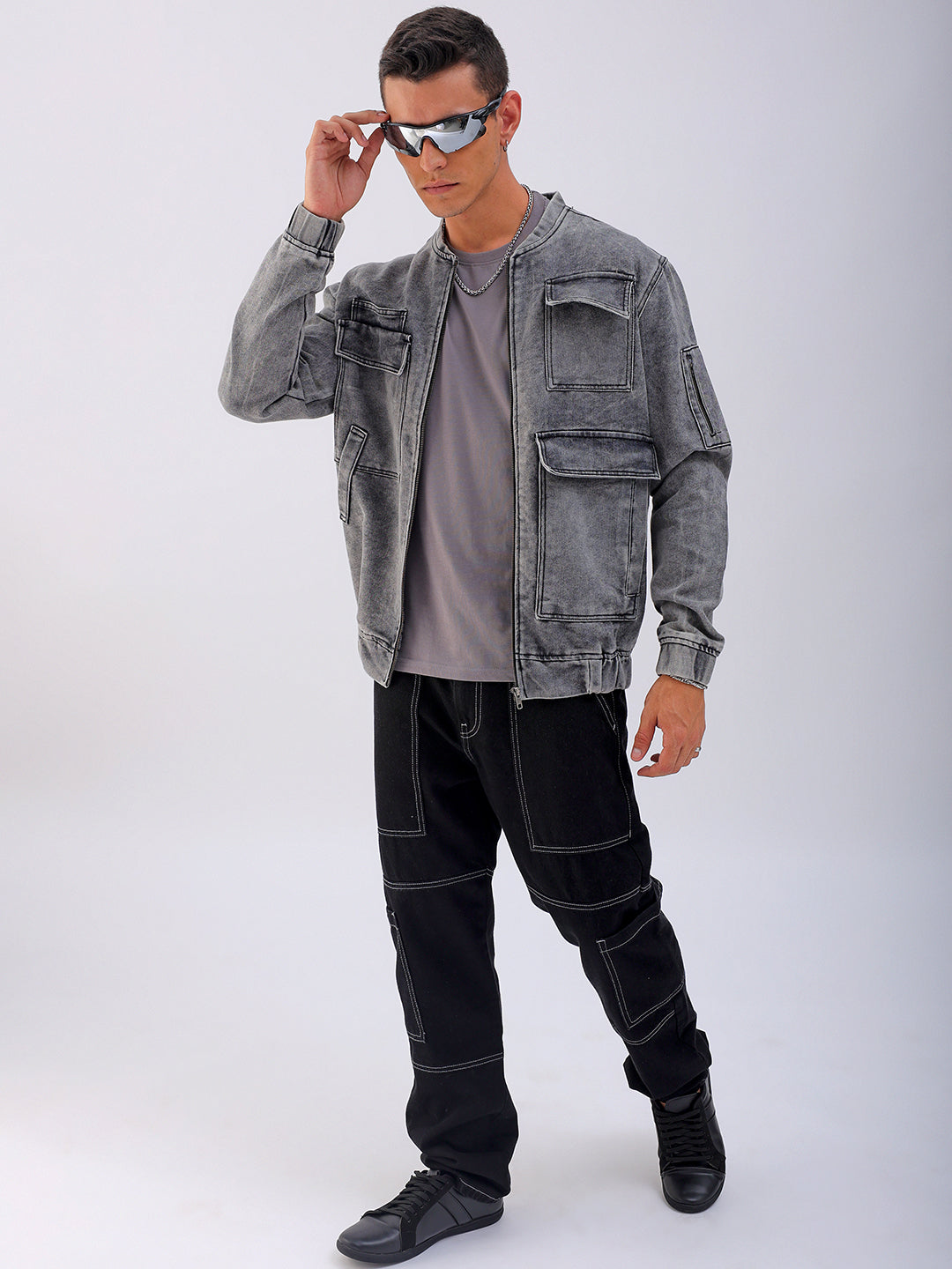 Men's Solid Relaxed Fit Denim Jacket