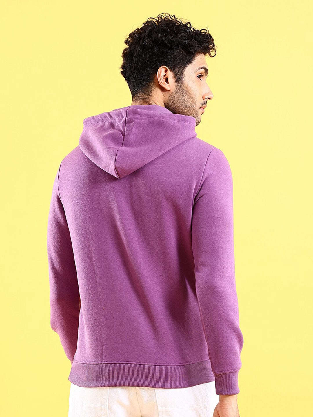 Men's Solid Regular Fit Sweatshirt