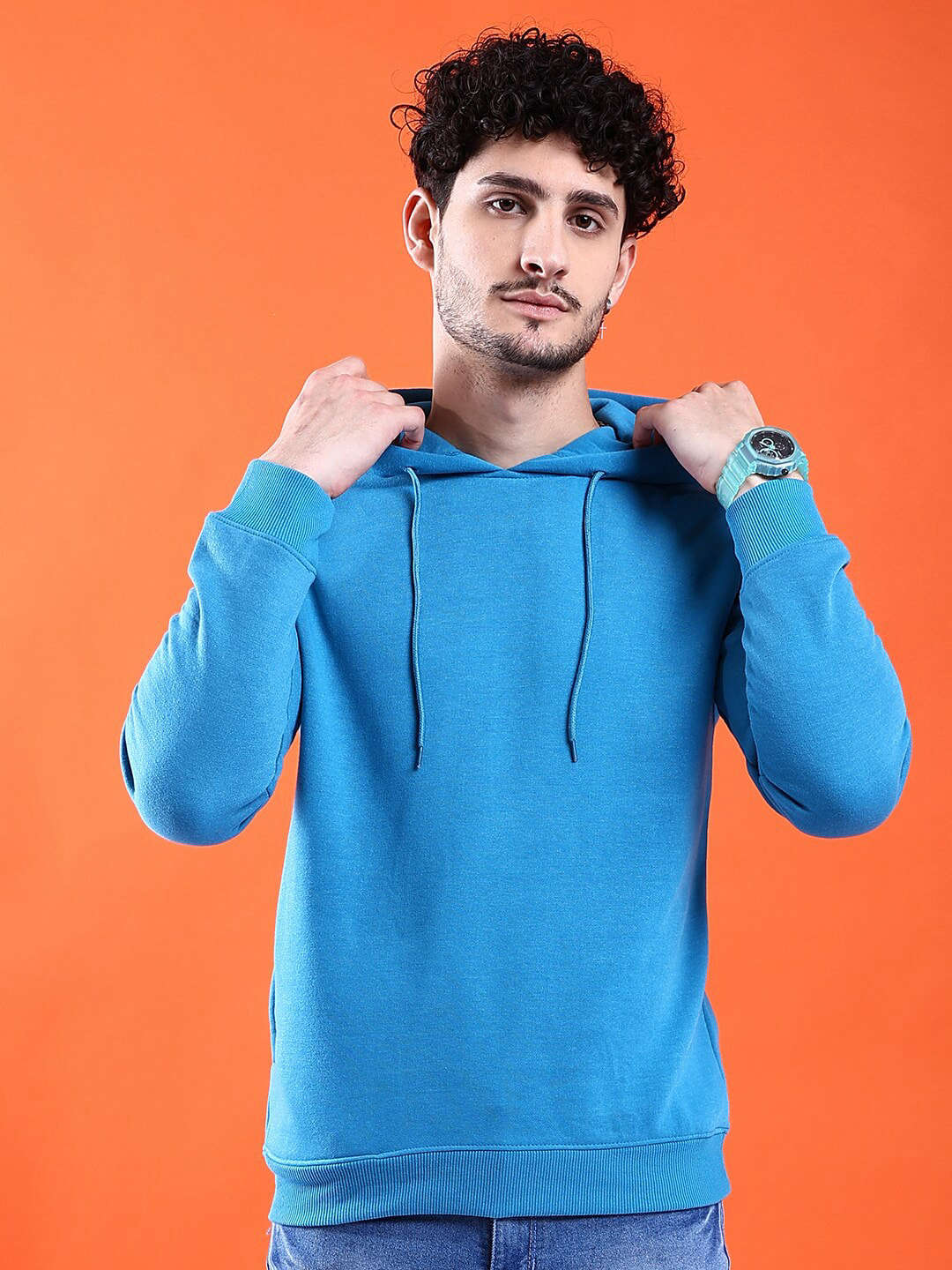 Men's Solid Regular Fit Sweatshirt