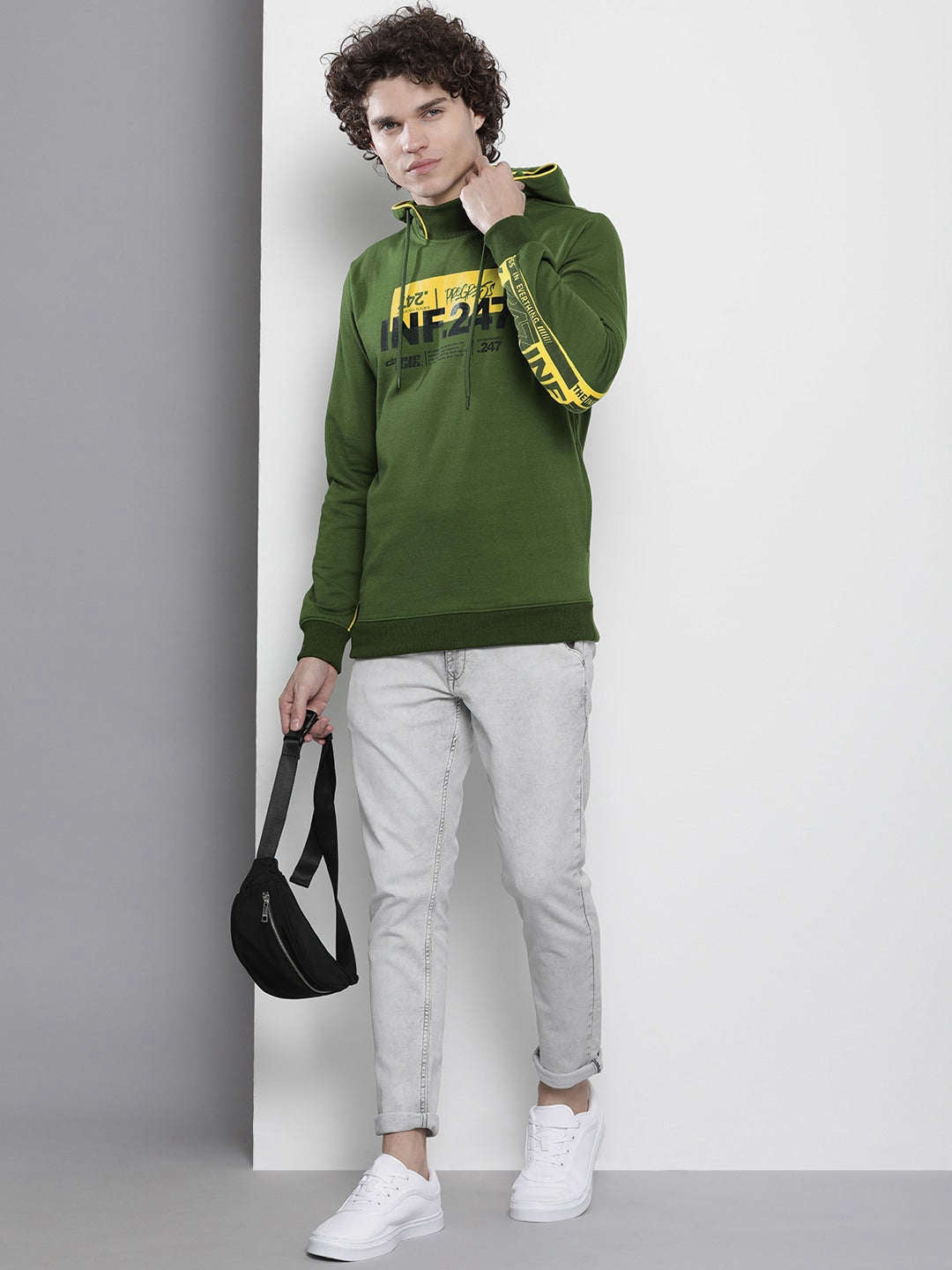 Men's Printed Regular Fit Sweatshirt