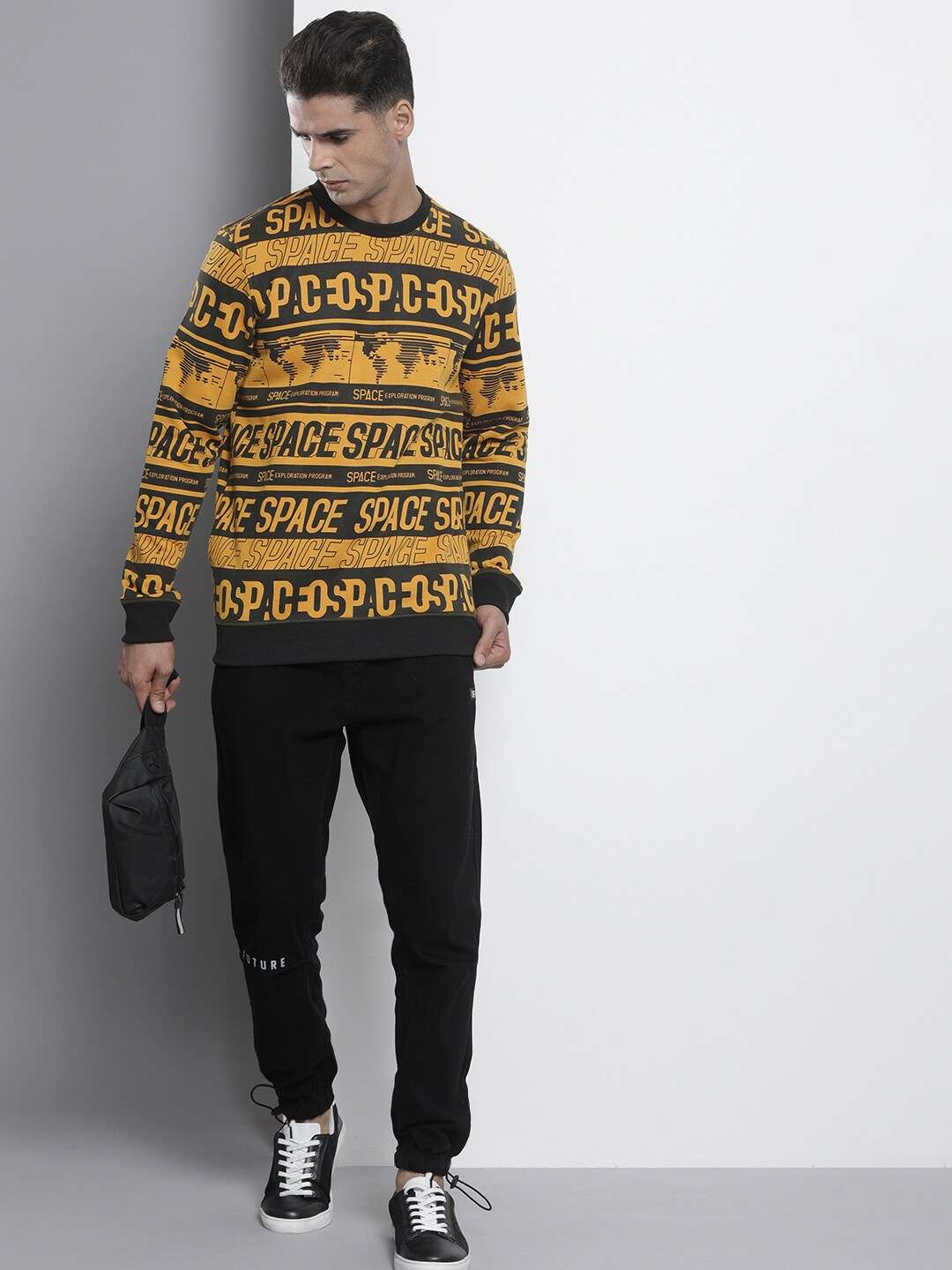 Men's Printed Regular Fit Sweatshirt