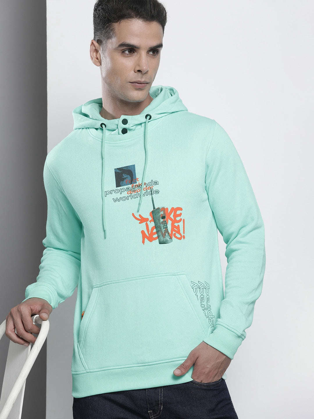 Men's Printed Regular Fit Sweatshirt