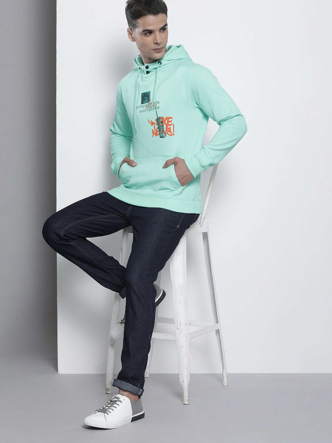 Men's Printed Regular Fit Sweatshirt