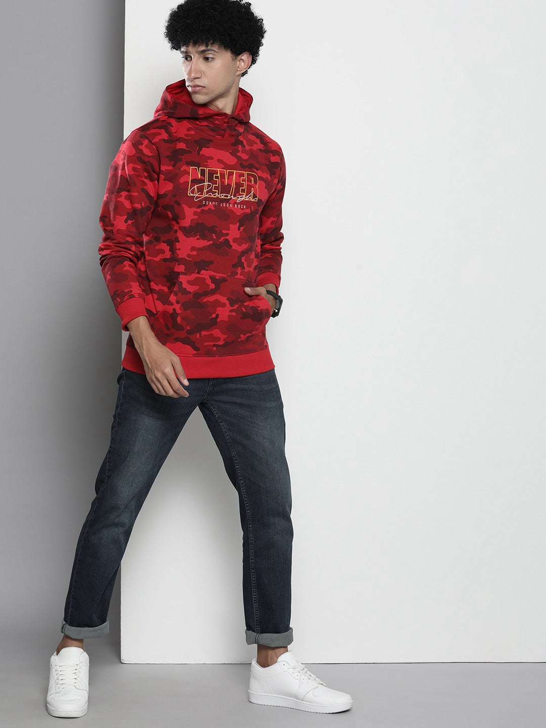 Men's Printed Regular Fit Sweatshirt