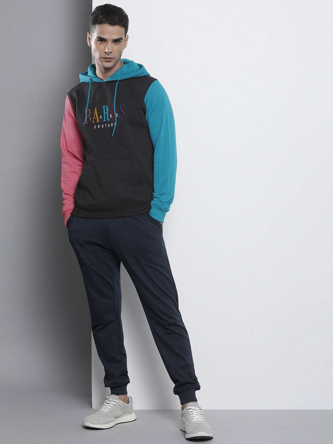 Men's Embroidered Regular Fit Sweatshirt