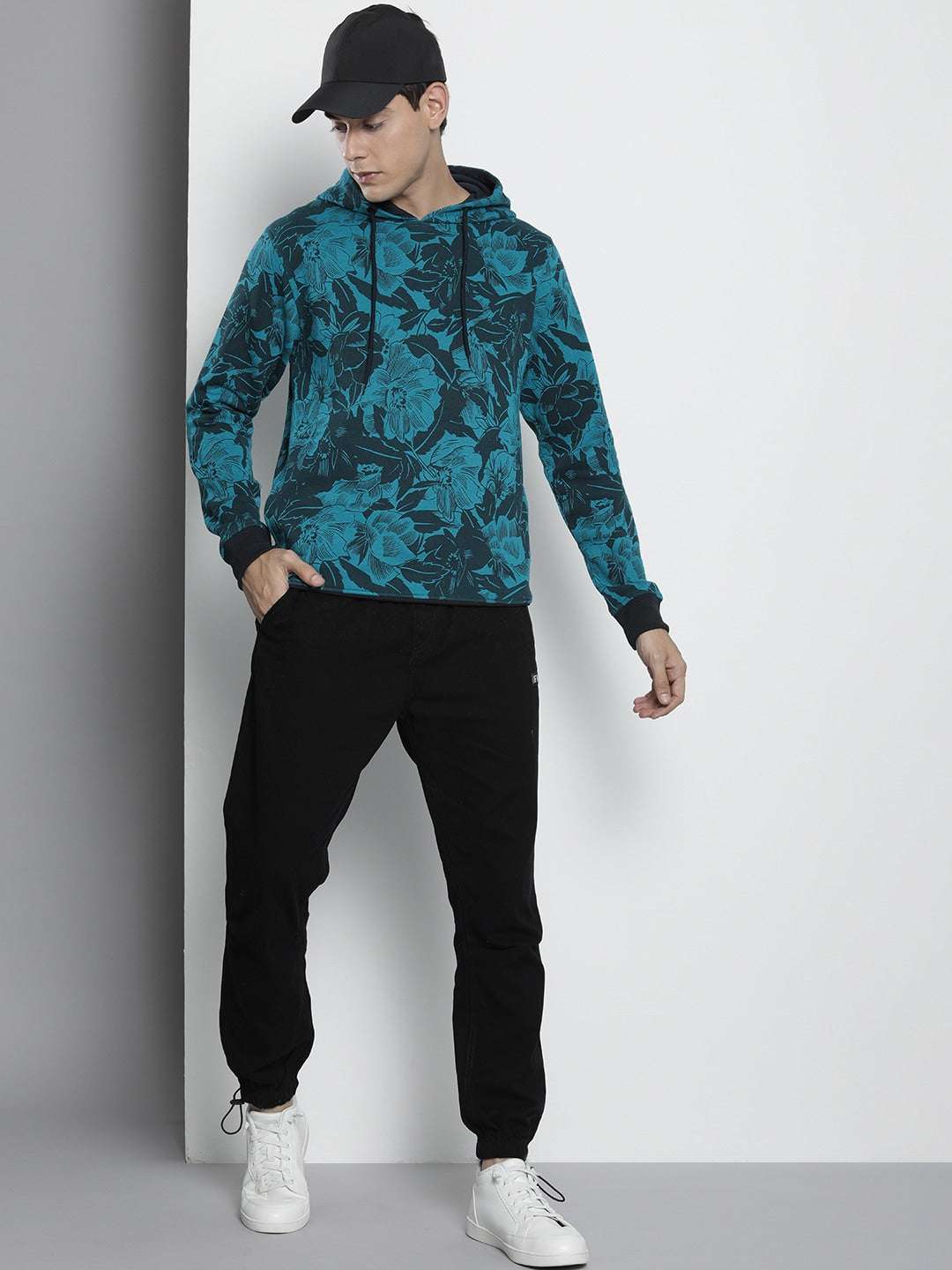 Men's Printed Regular Fit Sweatshirt