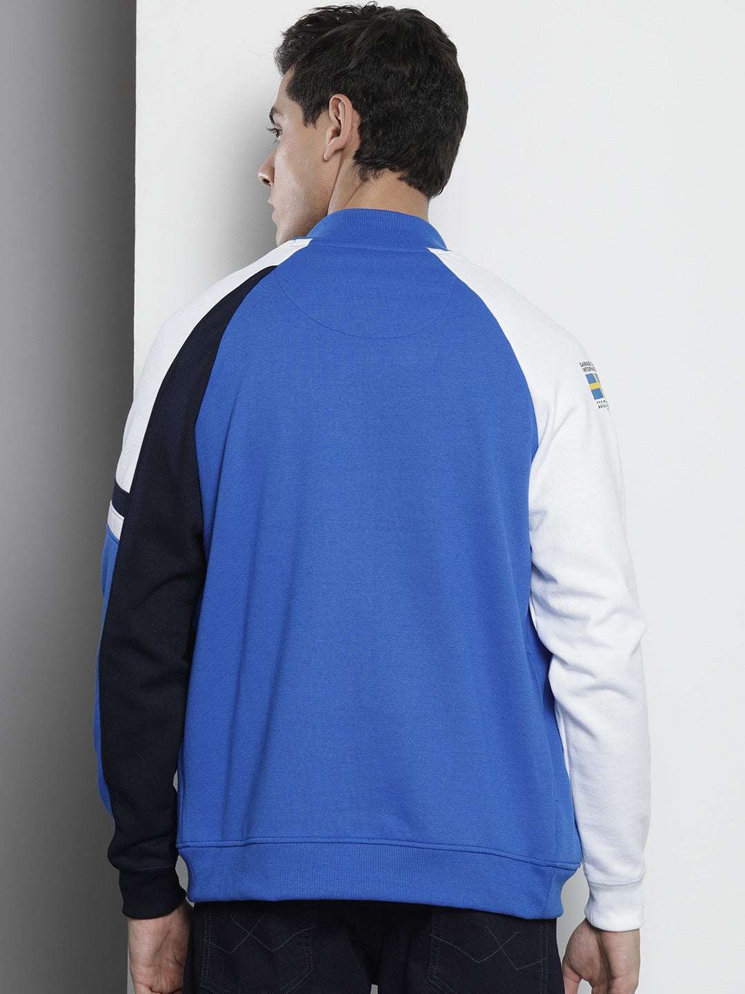 Men's Colourblocked Regular Fit Sweatshirt