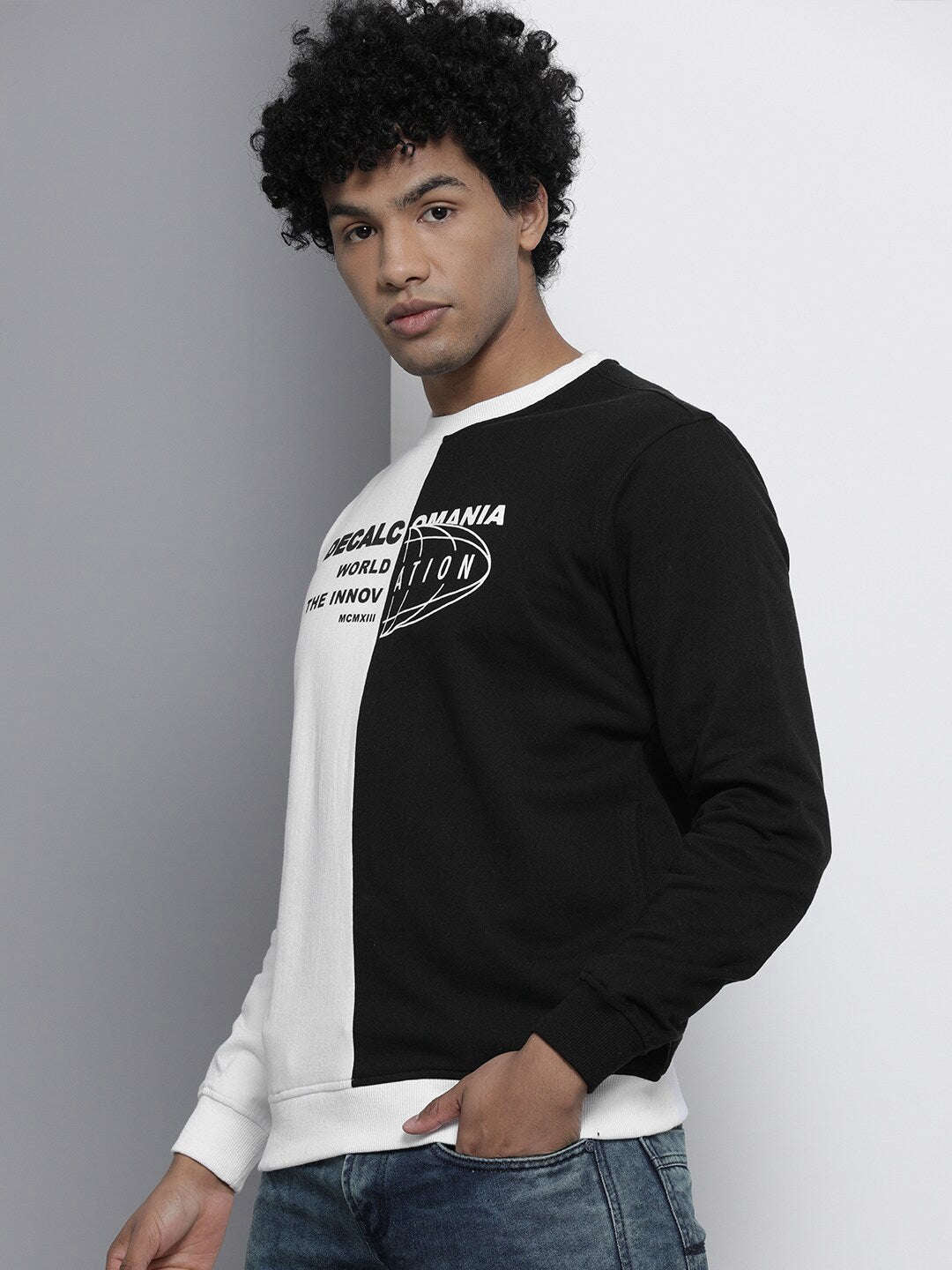 Men's Colourblocked Regular Fit Sweatshirt