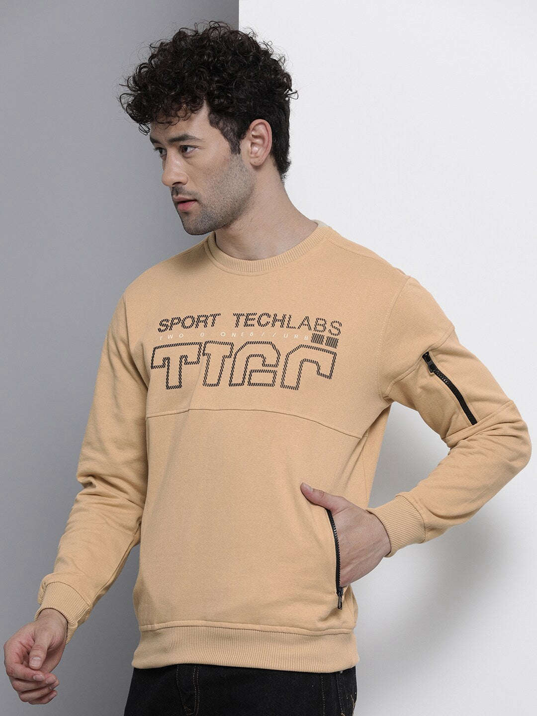 Men's Printed Regular Fit Sweatshirt