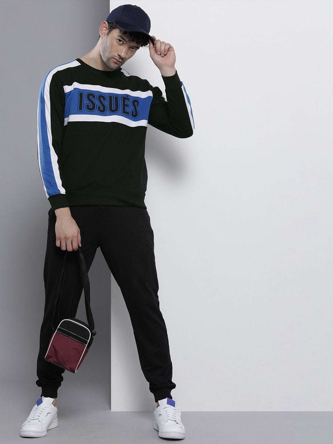 Men's Colourblocked Regular Fit Sweatshirt