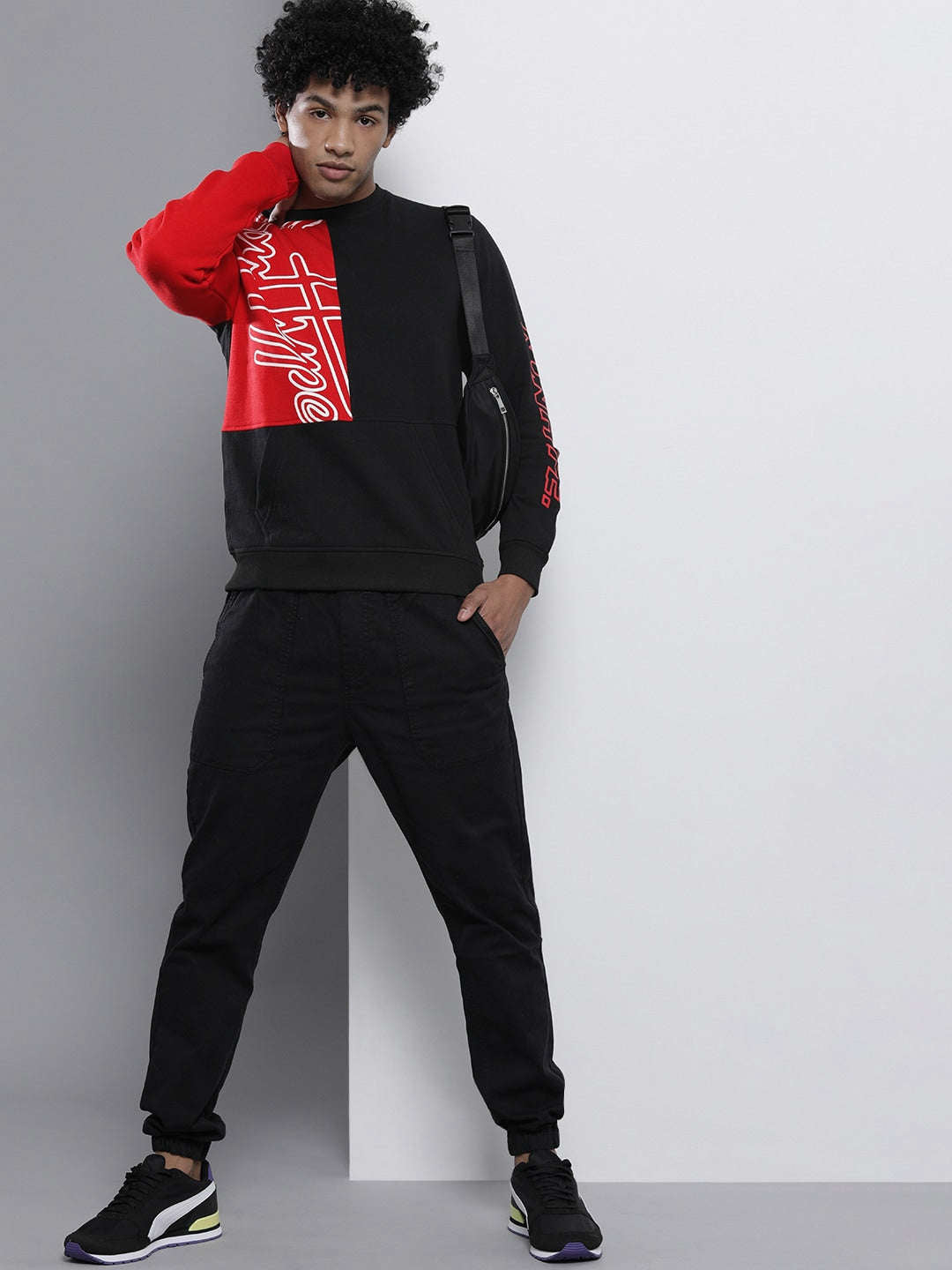 Men's Colourblocked Regular Fit Sweatshirt