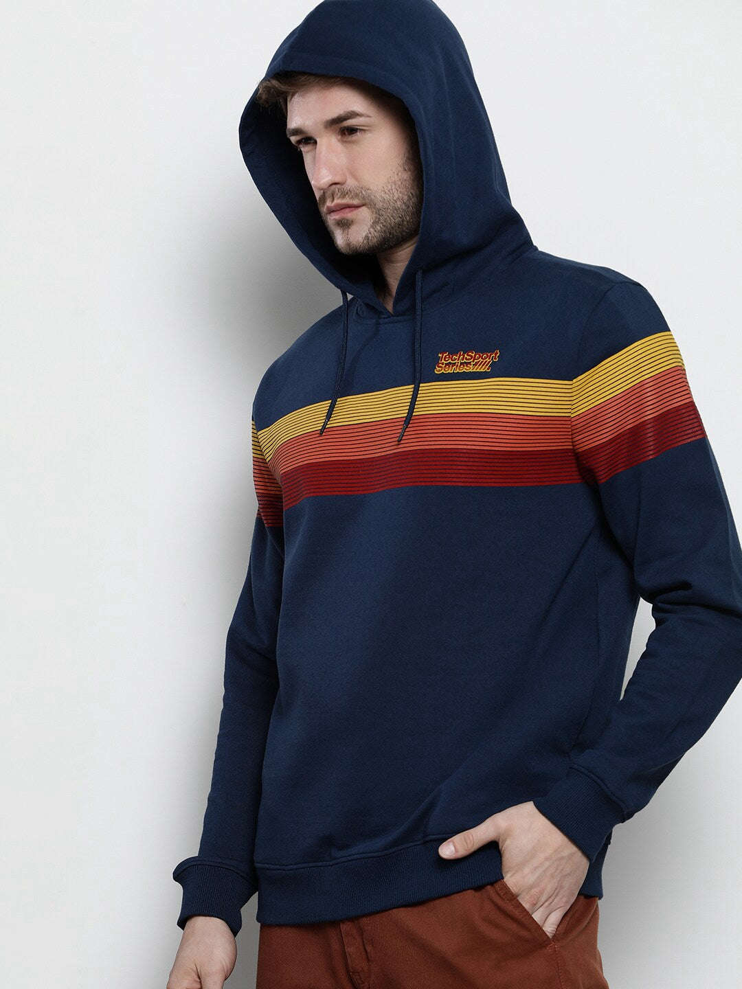 Men's Colourblocked Regular Fit Sweatshirt