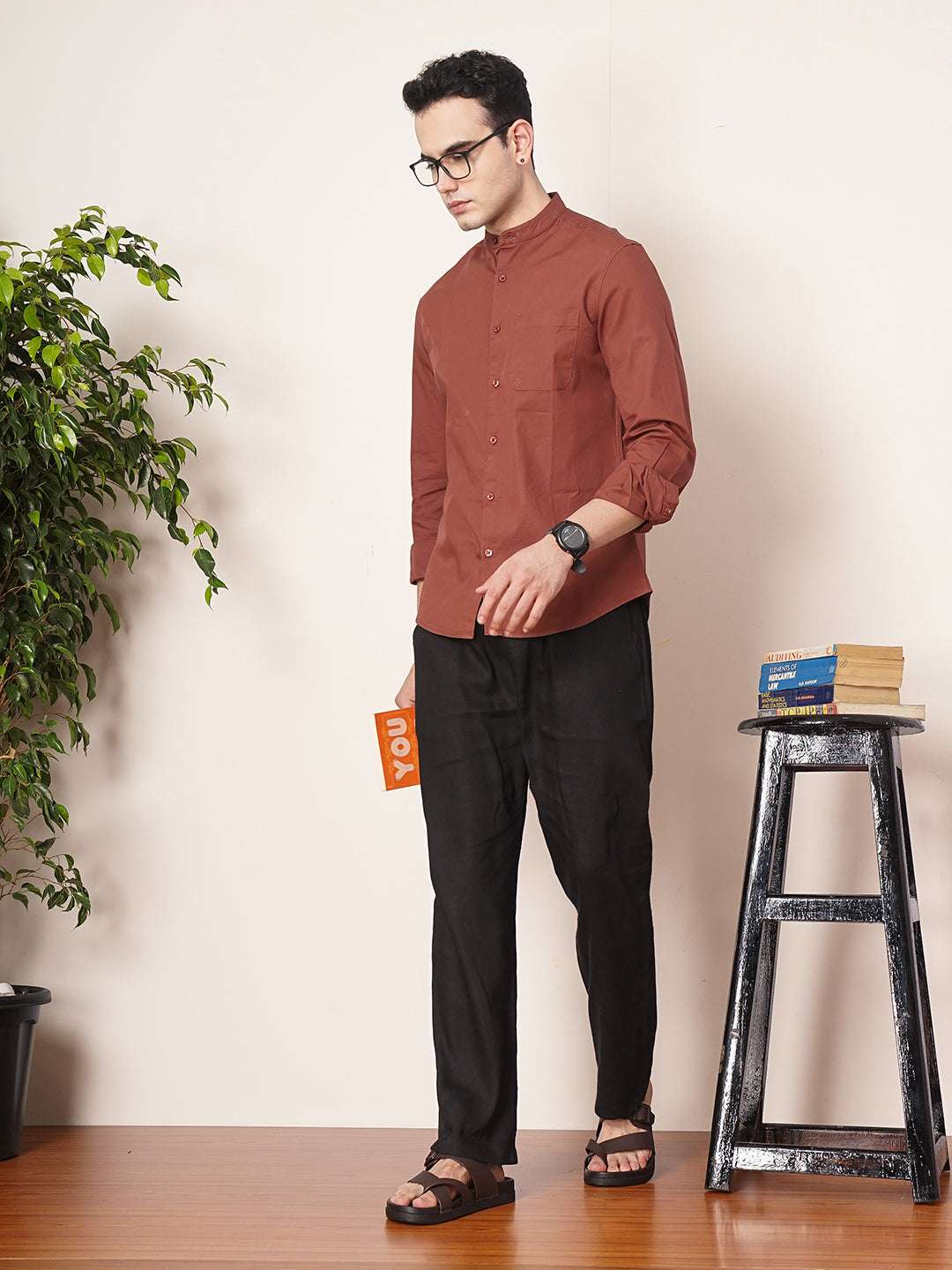 Men's Solid Regular Fit Shirt