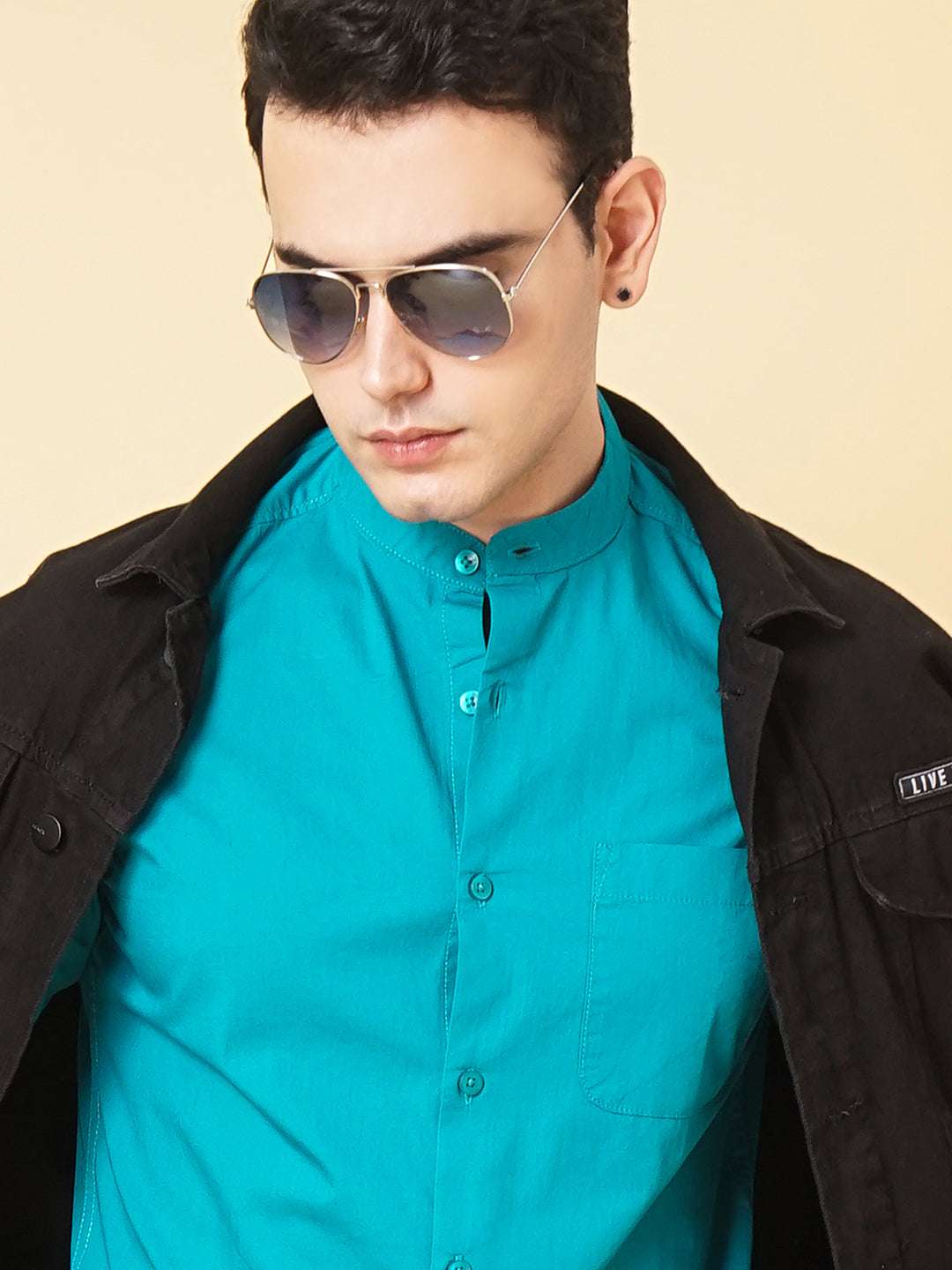 Men's Solid Regular Fit Shirt