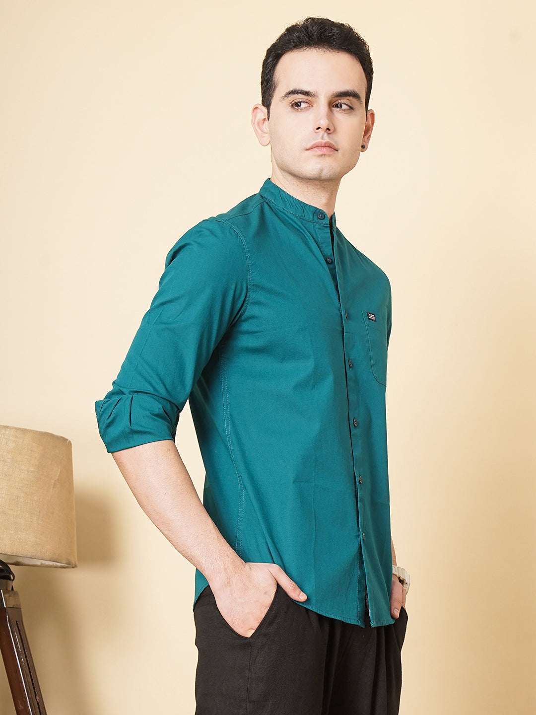 Men's Solid Regular Fit Shirt