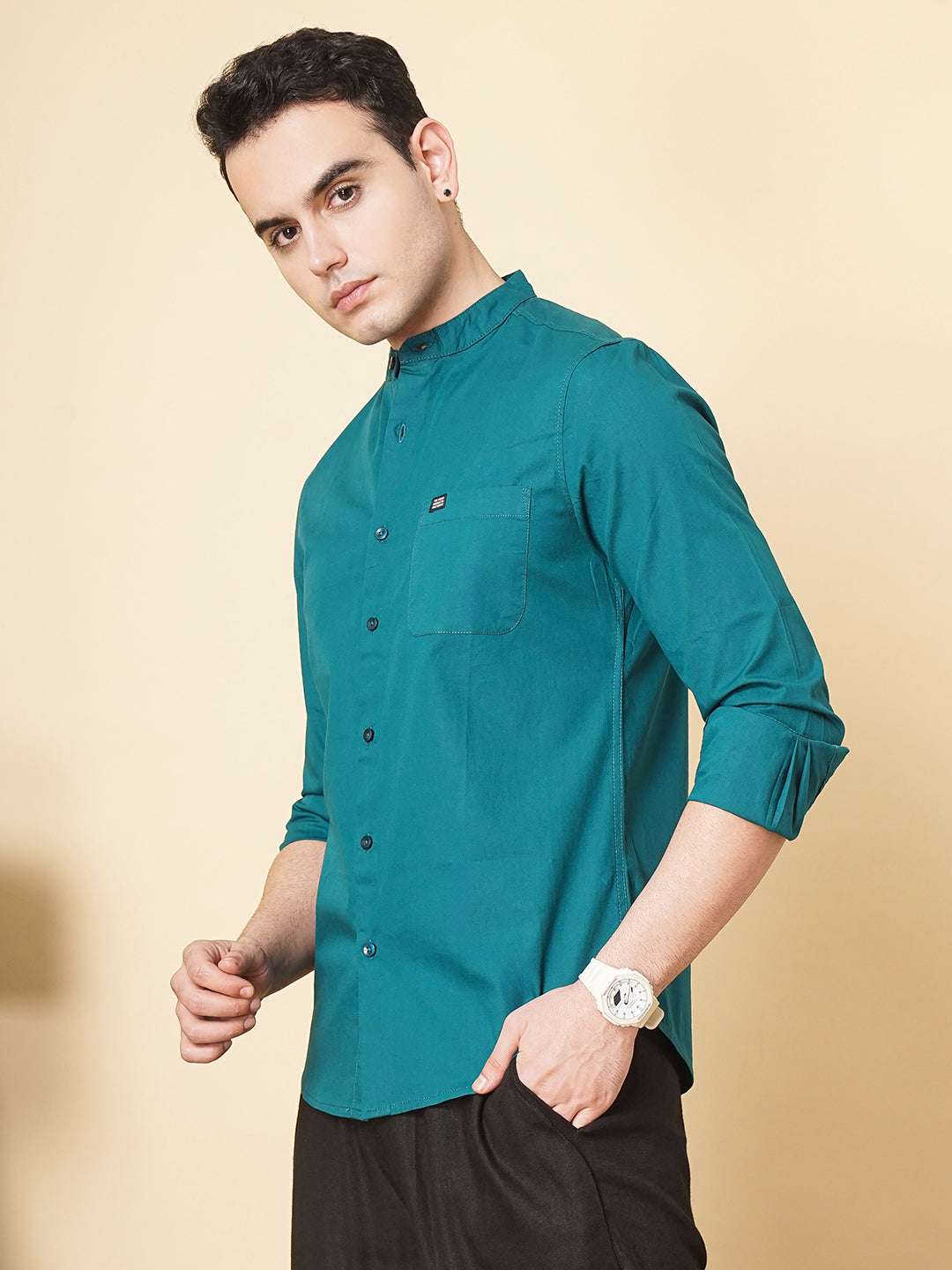 Men's Solid Regular Fit Shirt