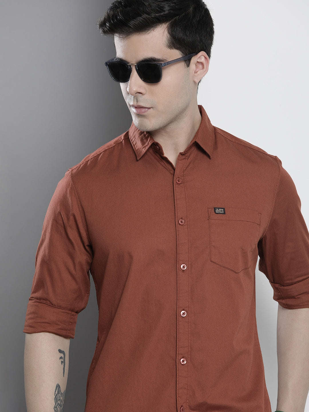 Men's Solid Slim Fit Shirt