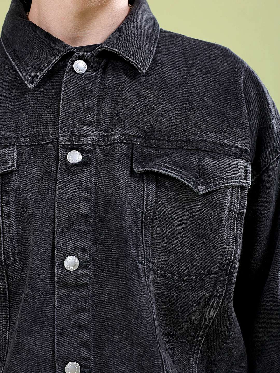 Men's Solid Relaxed Fit Denim Trucker Jacket