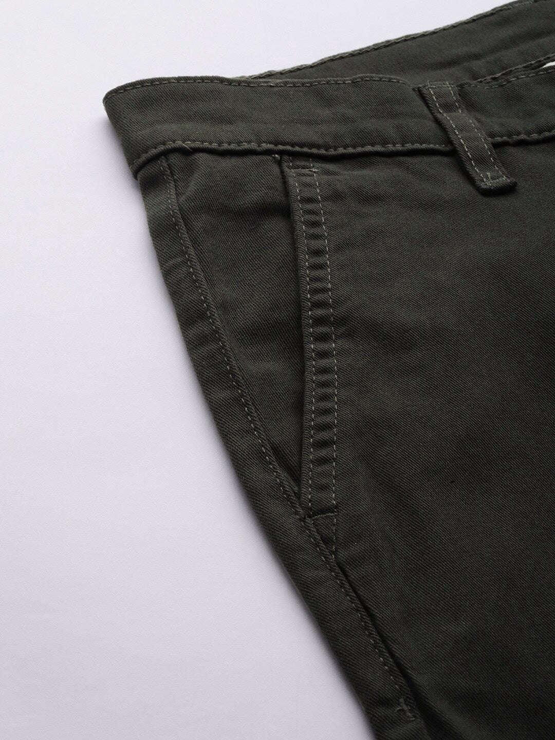 Men's Solid Slim Fit Chino