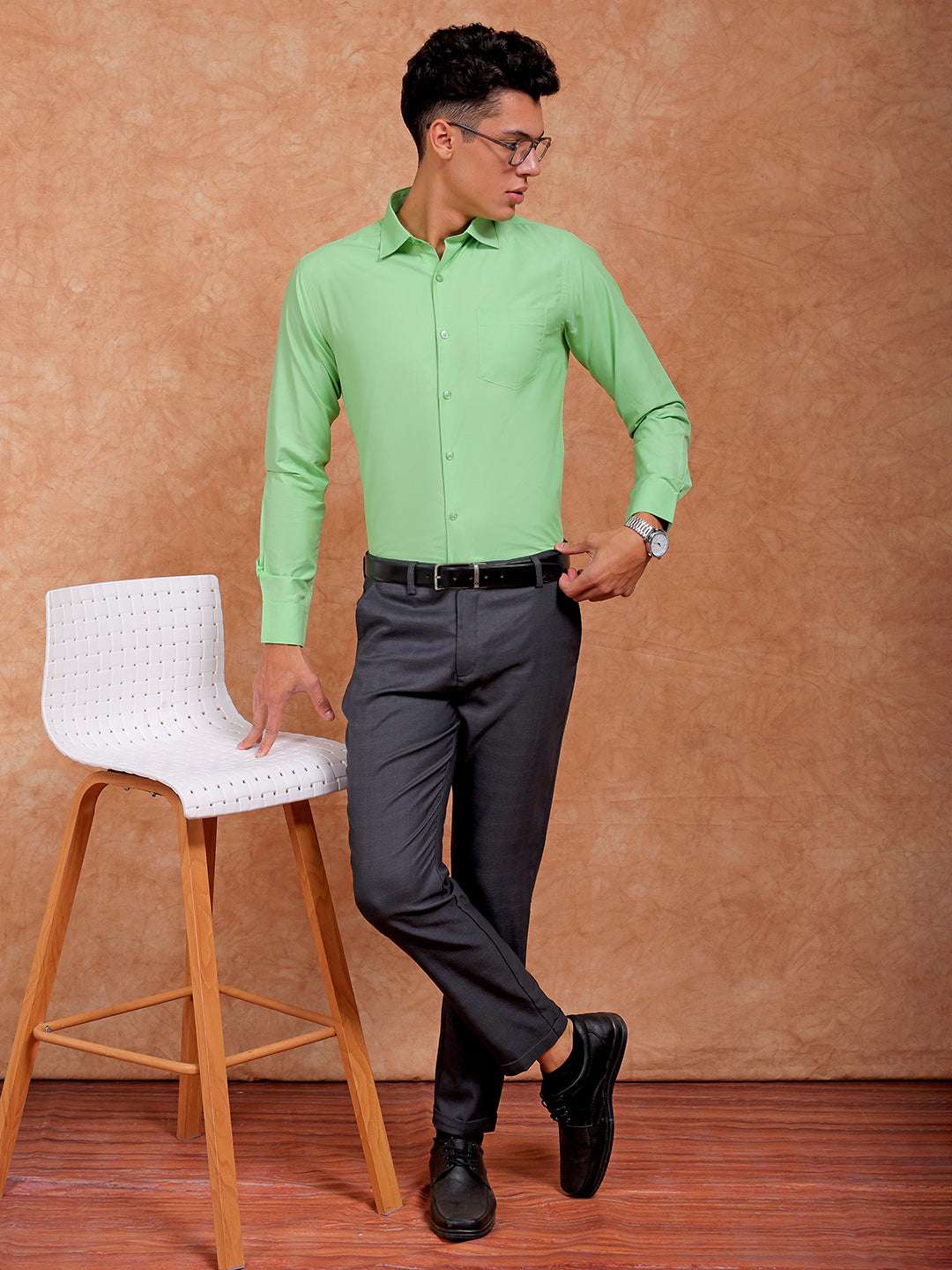 Men's Solid Slim Fit Formal Shirt