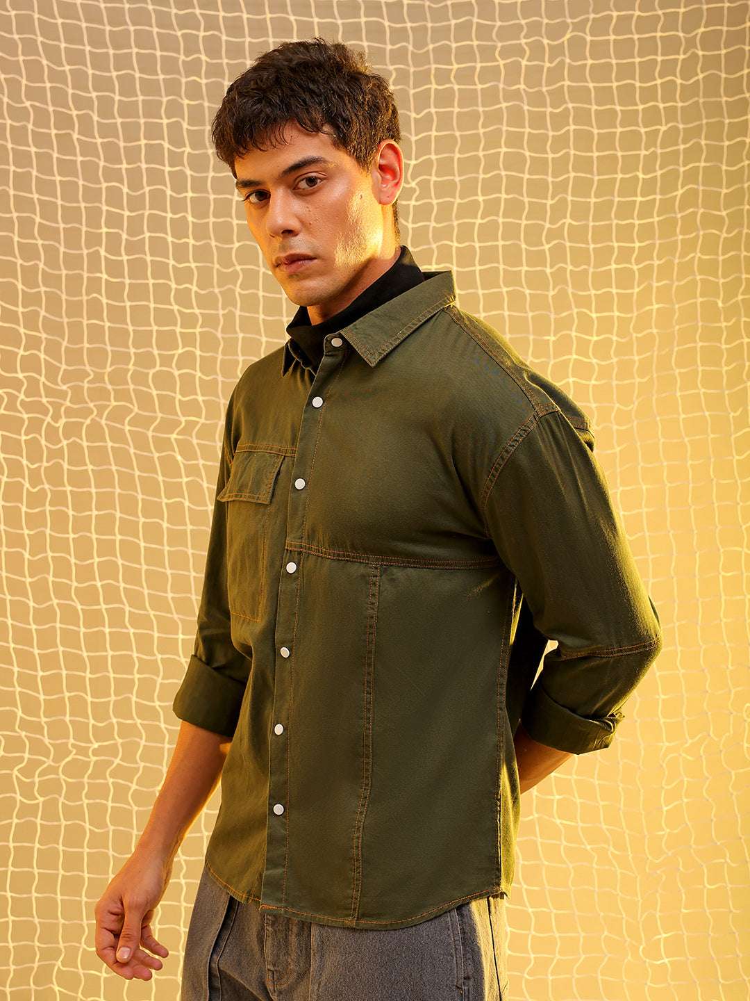 Mens Green Regular Solid Sulphur Streetwear Shirt