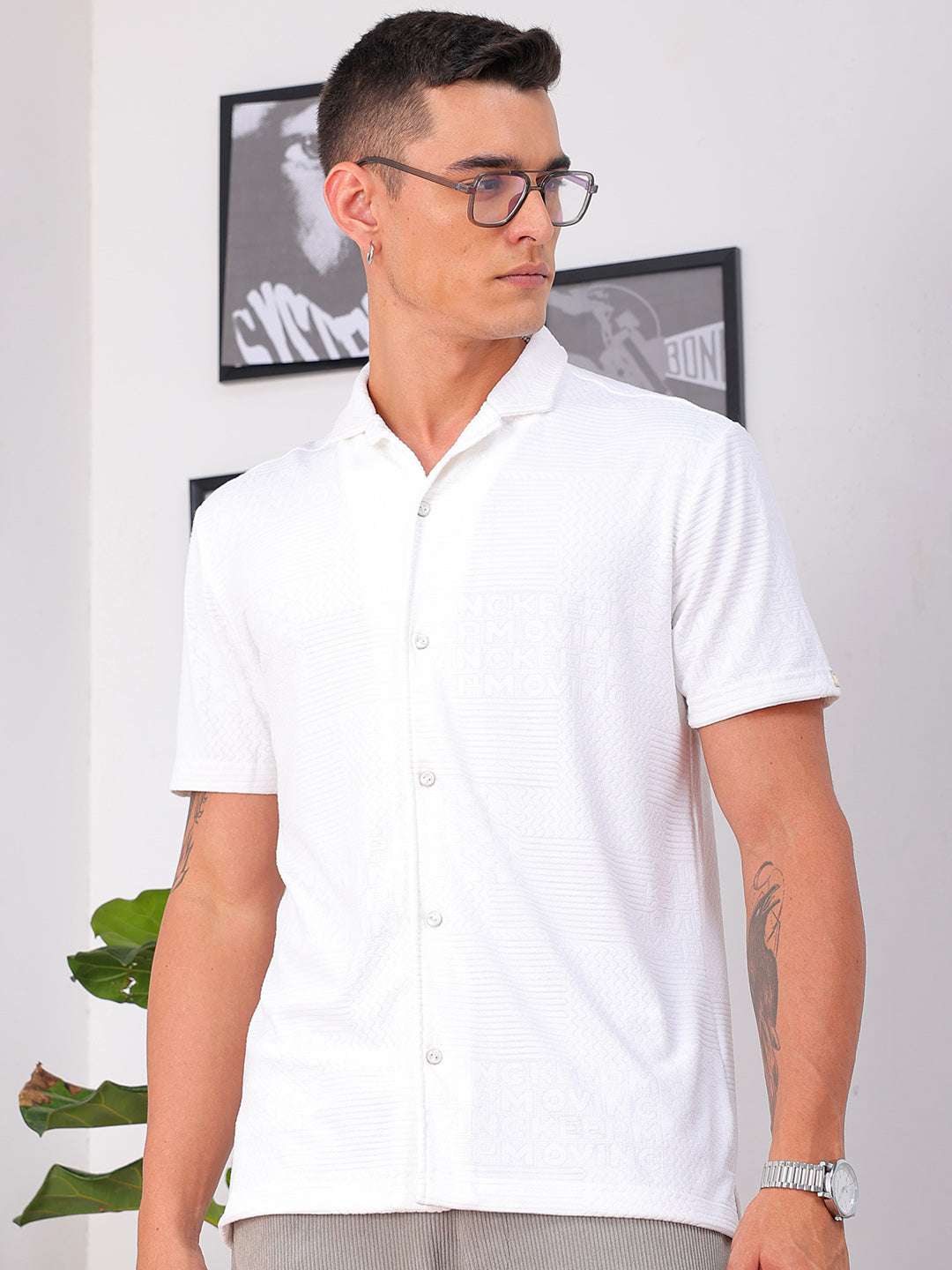 Men's White Slim Fit Solid Resortwear Shirt