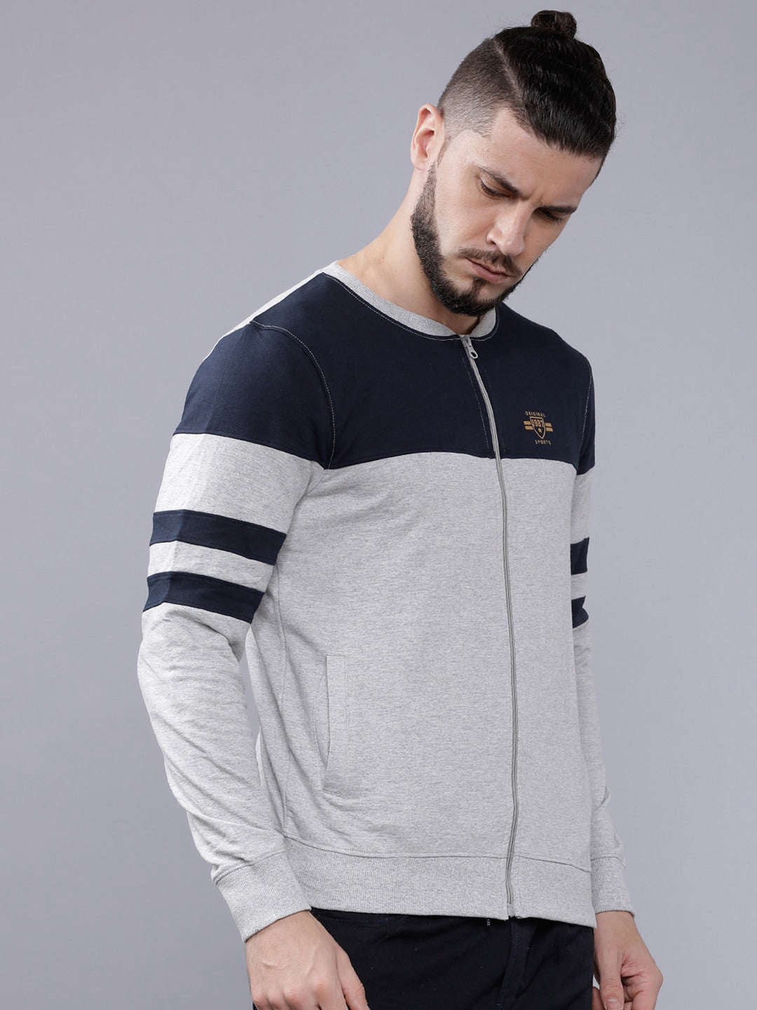 Men's Colourblocked Slim Fit Sweatshirt