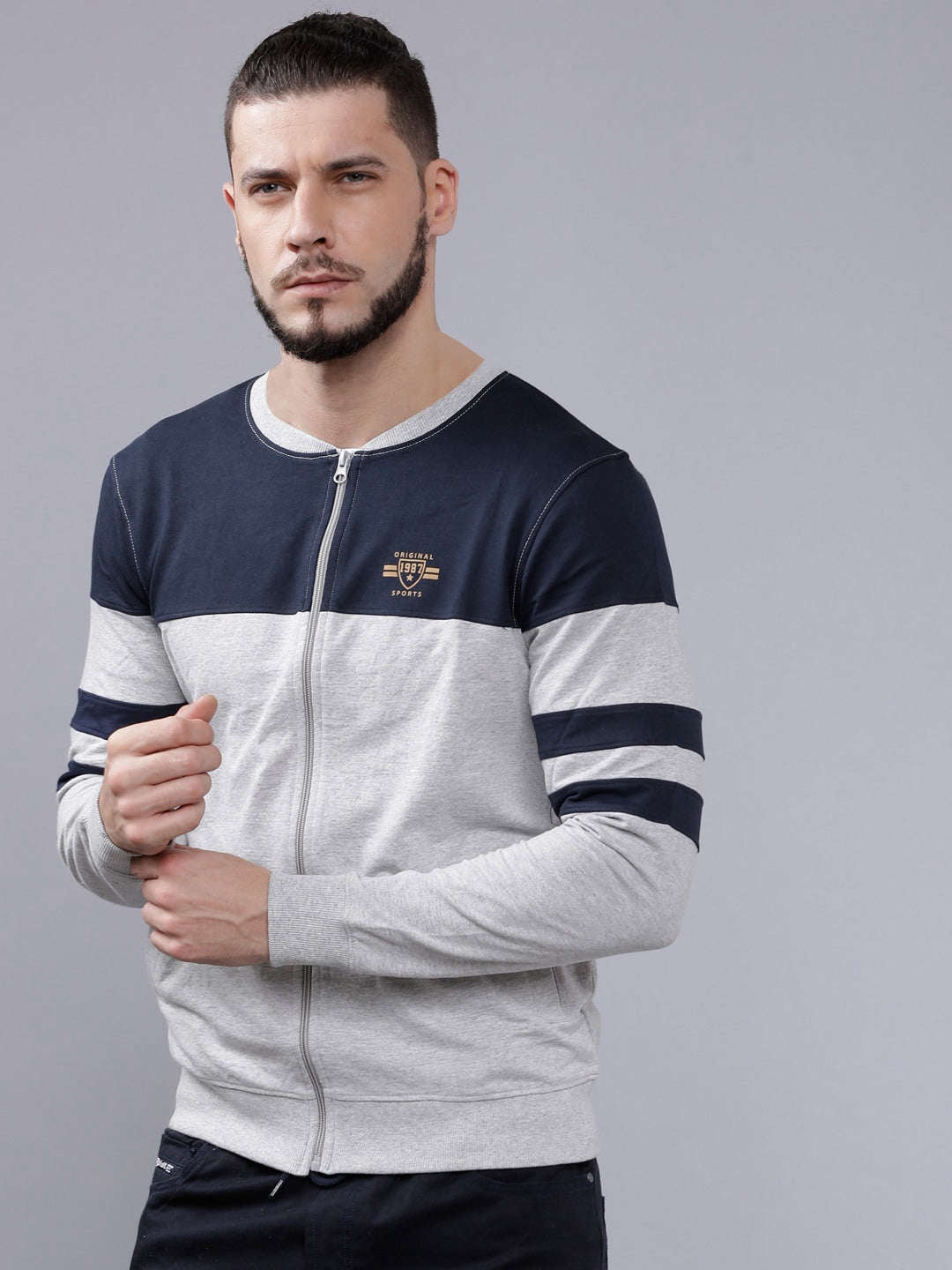 Men's Colourblocked Slim Fit Sweatshirt