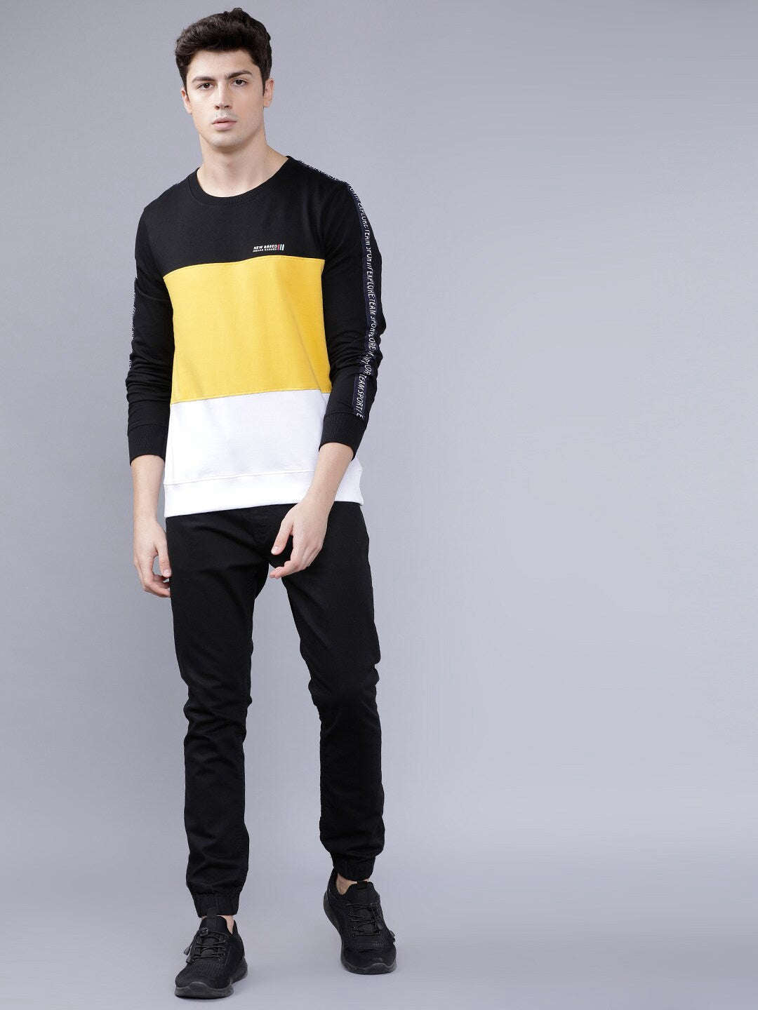 Men's Colourblocked Slim Fit Sweatshirt